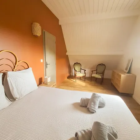 Maison Mila Avec Jacuzzi Proche Sarlat Ferienhaus